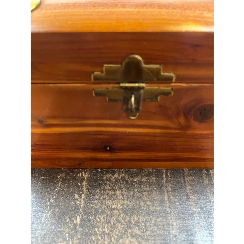 Vintage Cedar Wood Treasure Chest Jewelry Box Hayward Wisconsin Brass Straps